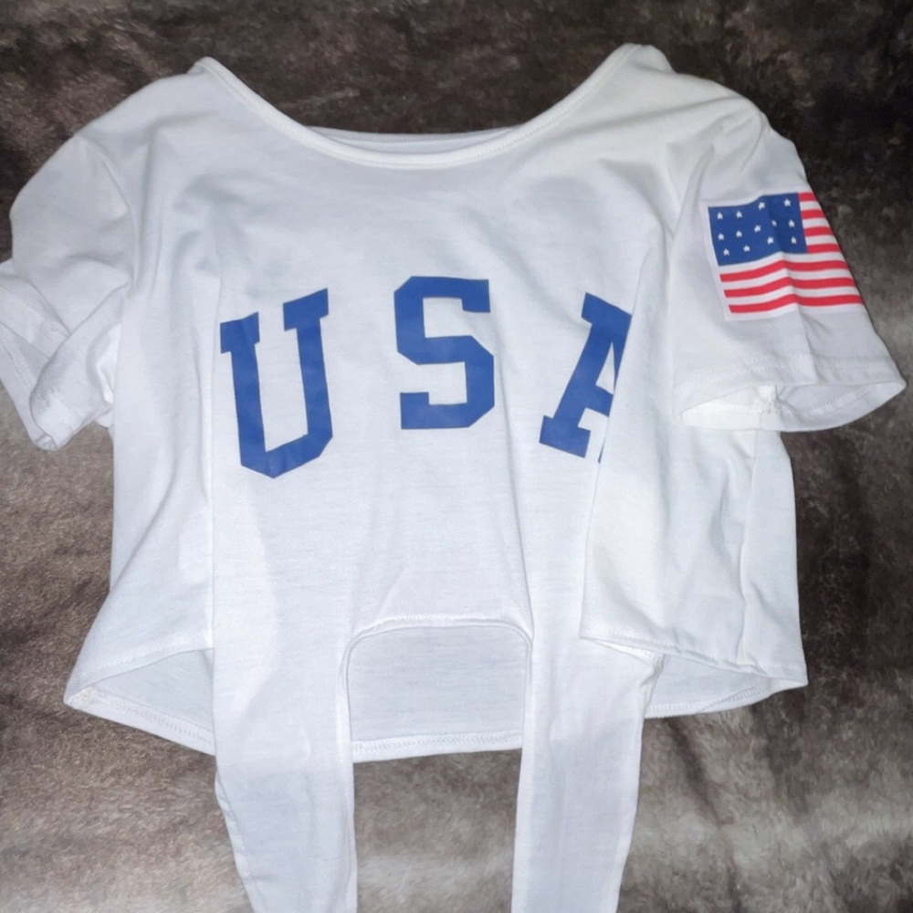 TShirt with a tie knot at the end